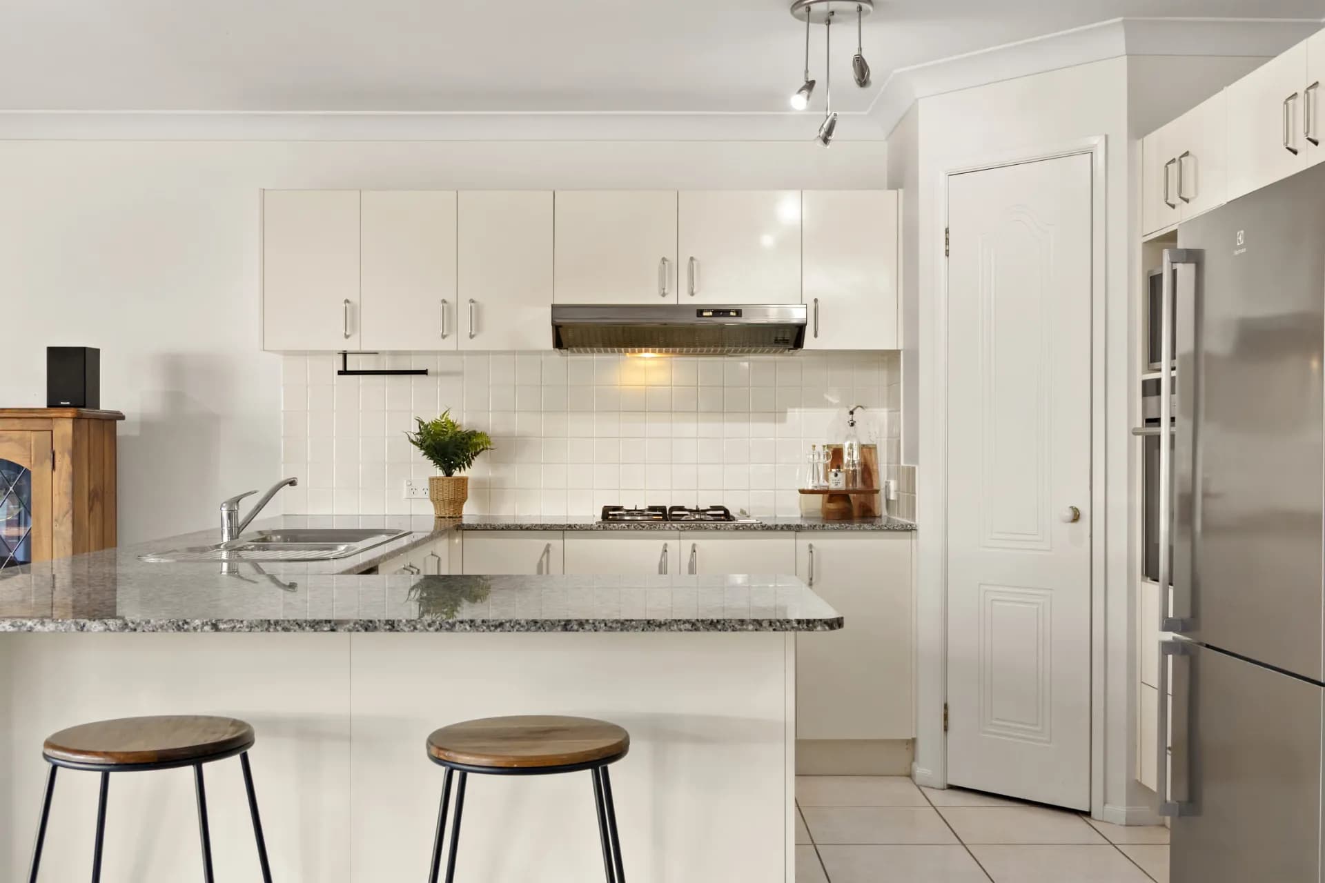 14 Brothers Court, Cameron Park - Thumbnail 3
