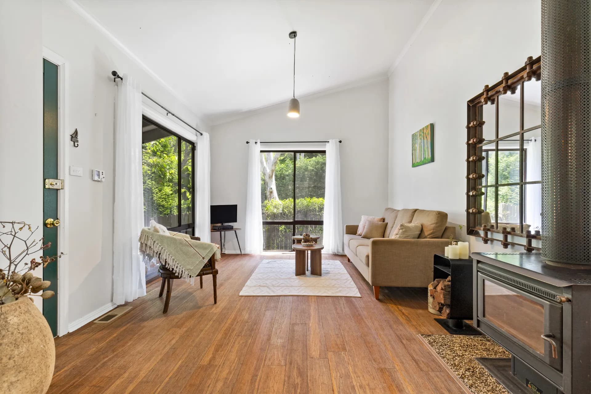 3 Bellevue Avenue, Blackheath., Blackheath - Thumbnail 2