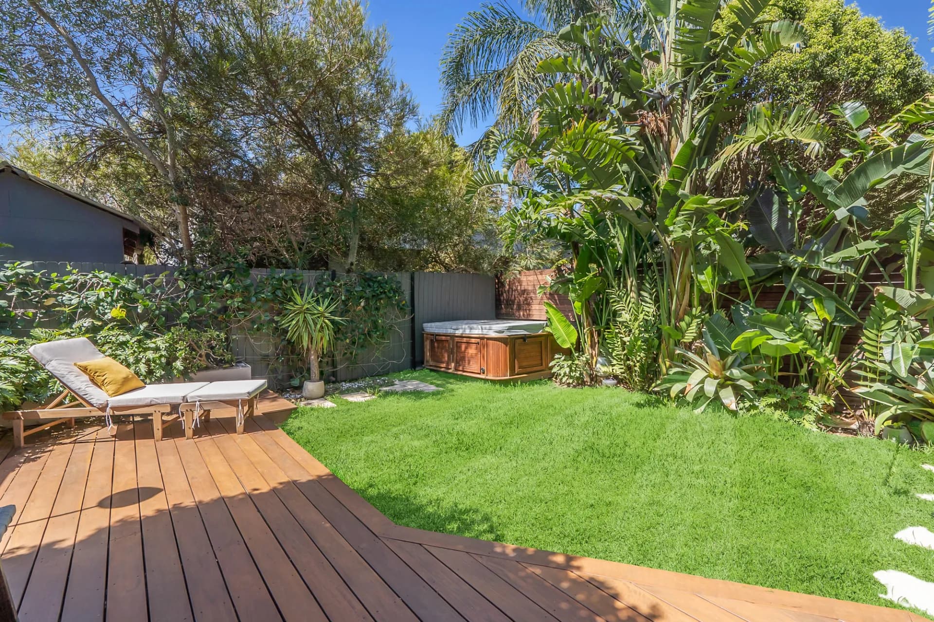 4/93-95 Lagoon Street, Narrabeen - Image 1