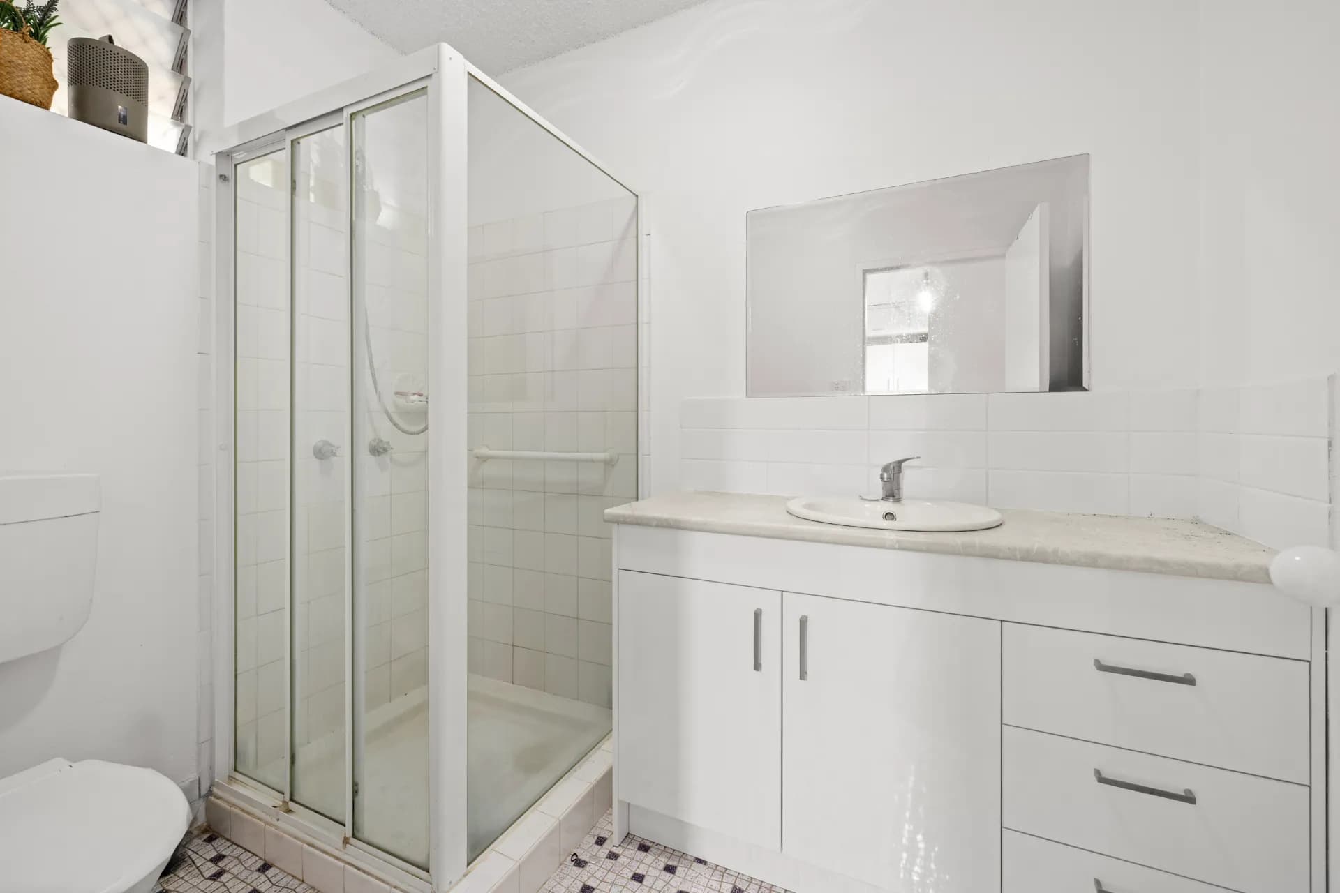 2/24 Weston Street, Coorparoo., Coorparoo - Thumbnail 4