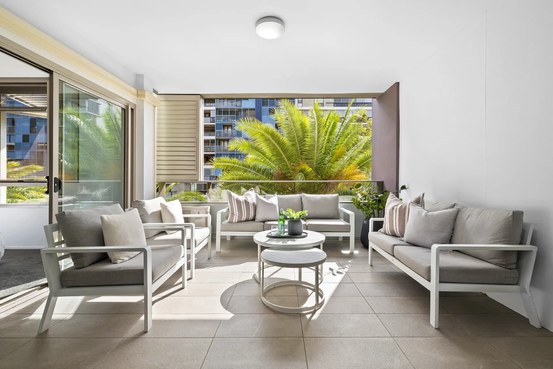 2507/4 Sterling Circuit, Camperdown., Camperdown - Image 1