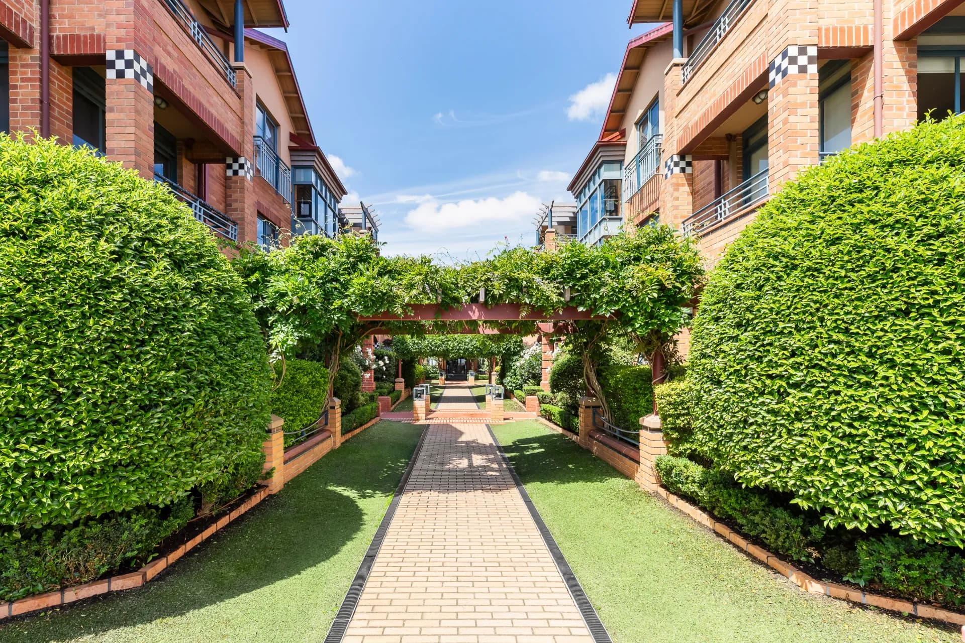 19/158-160 Wattletree  Road, Malvern., Malvern - Thumbnail 4