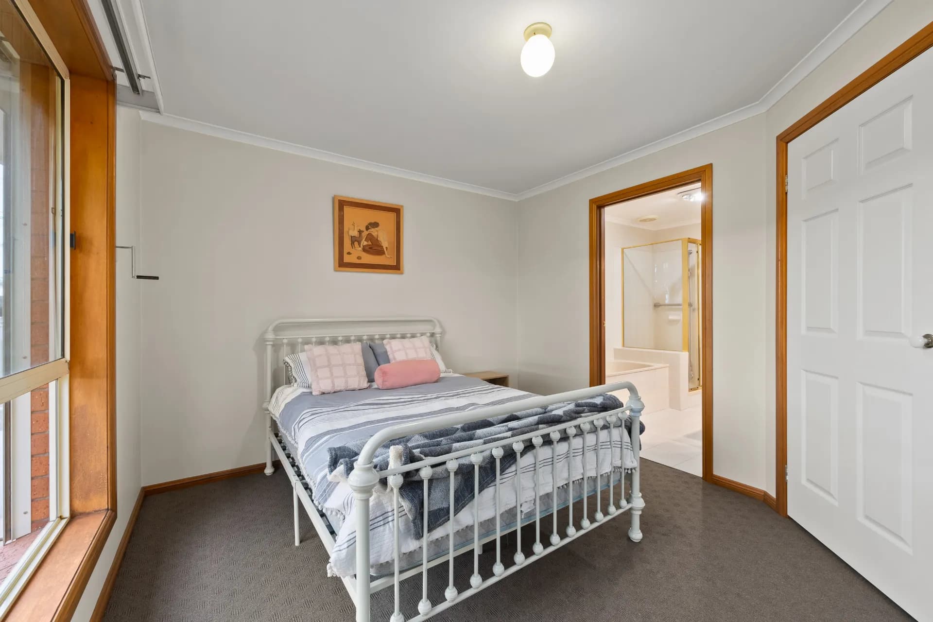 83 Myers  Parade, Altona Meadows., Altona Meadows - Thumbnail 3