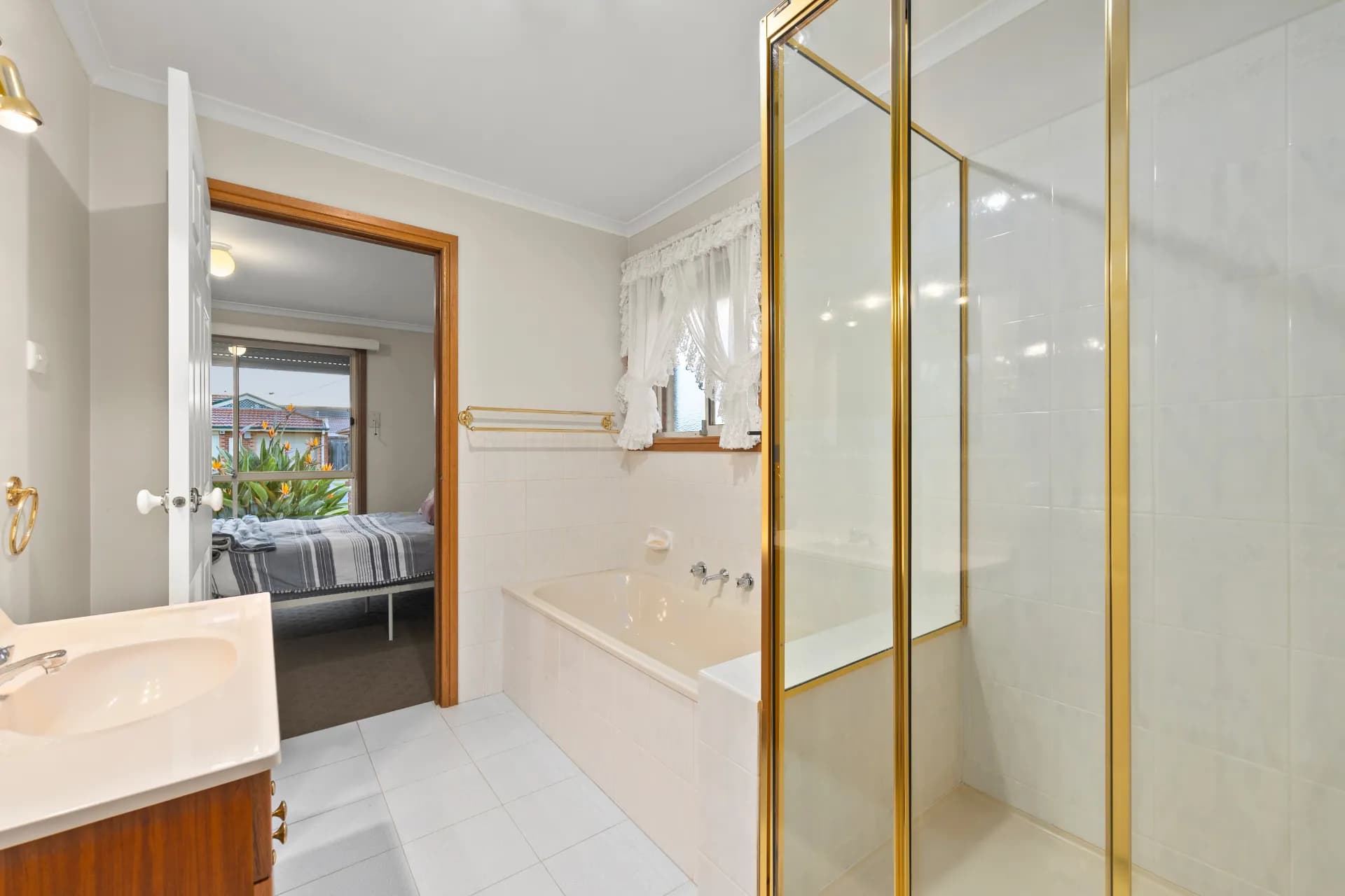 83 Myers  Parade, Altona Meadows., Altona Meadows - Thumbnail 4