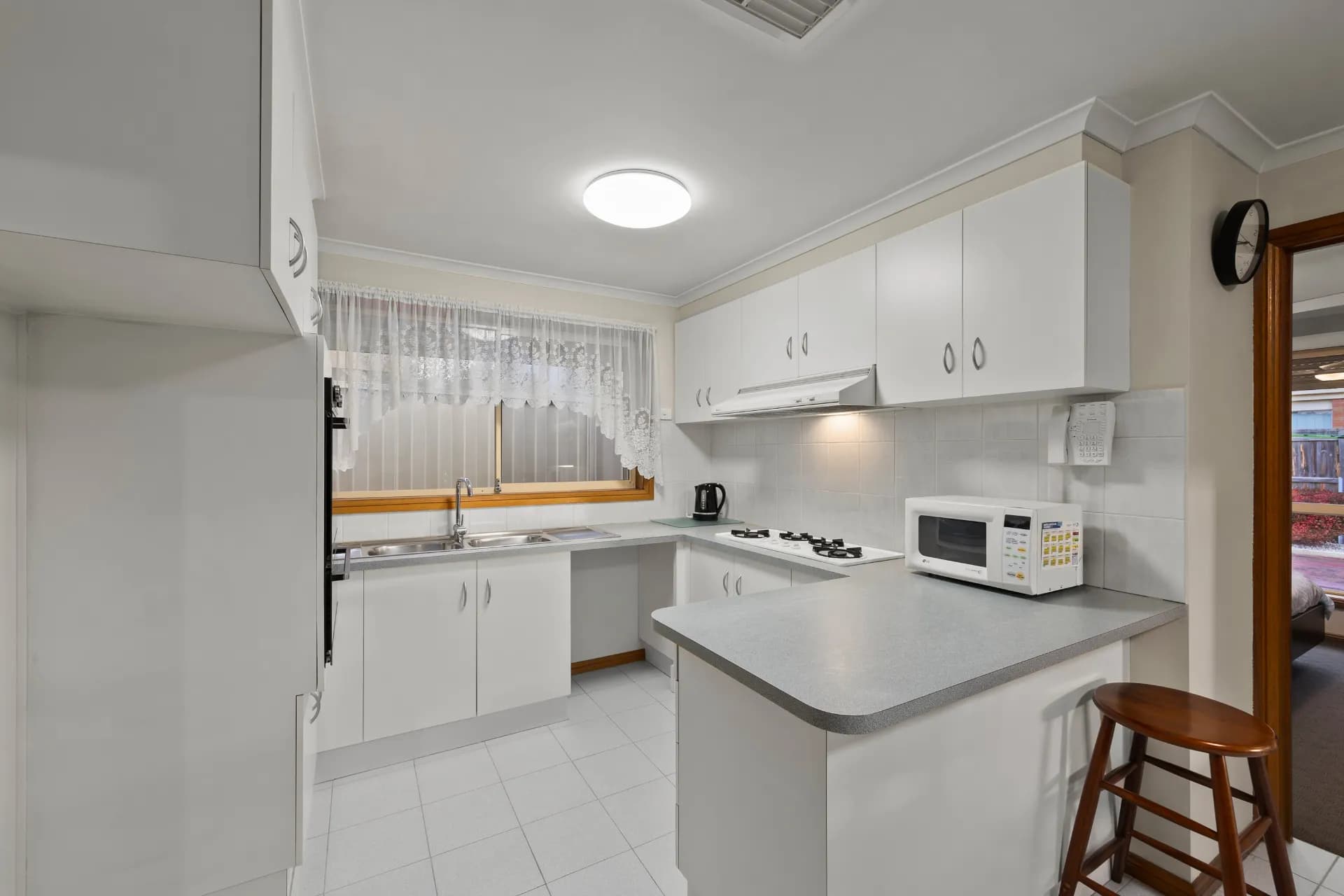83 Myers  Parade, Altona Meadows., Altona Meadows - Thumbnail 7