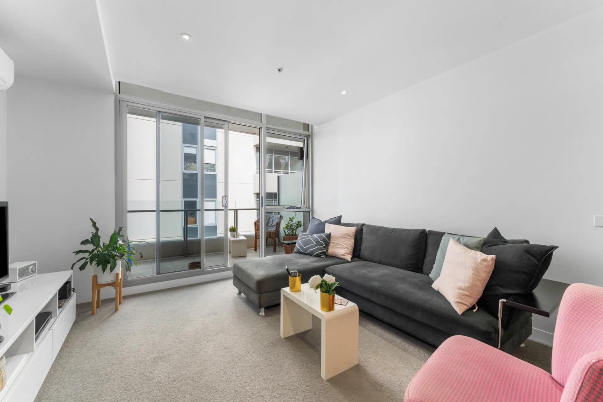 506/99 Dow Street, Port Melbourne., Port Melbourne - Image 1