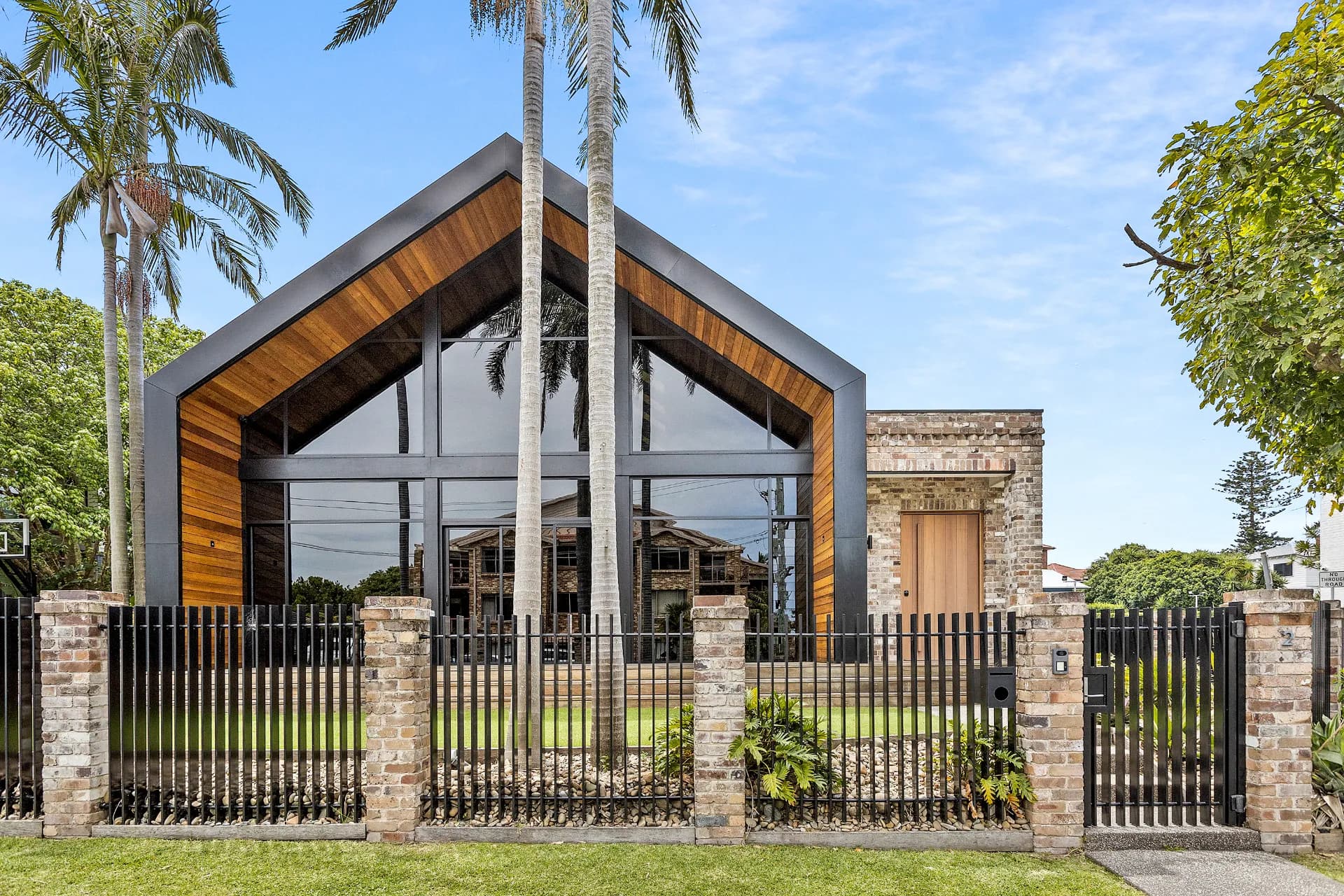 2 Campbell Street, Wollongong - Thumbnail 3