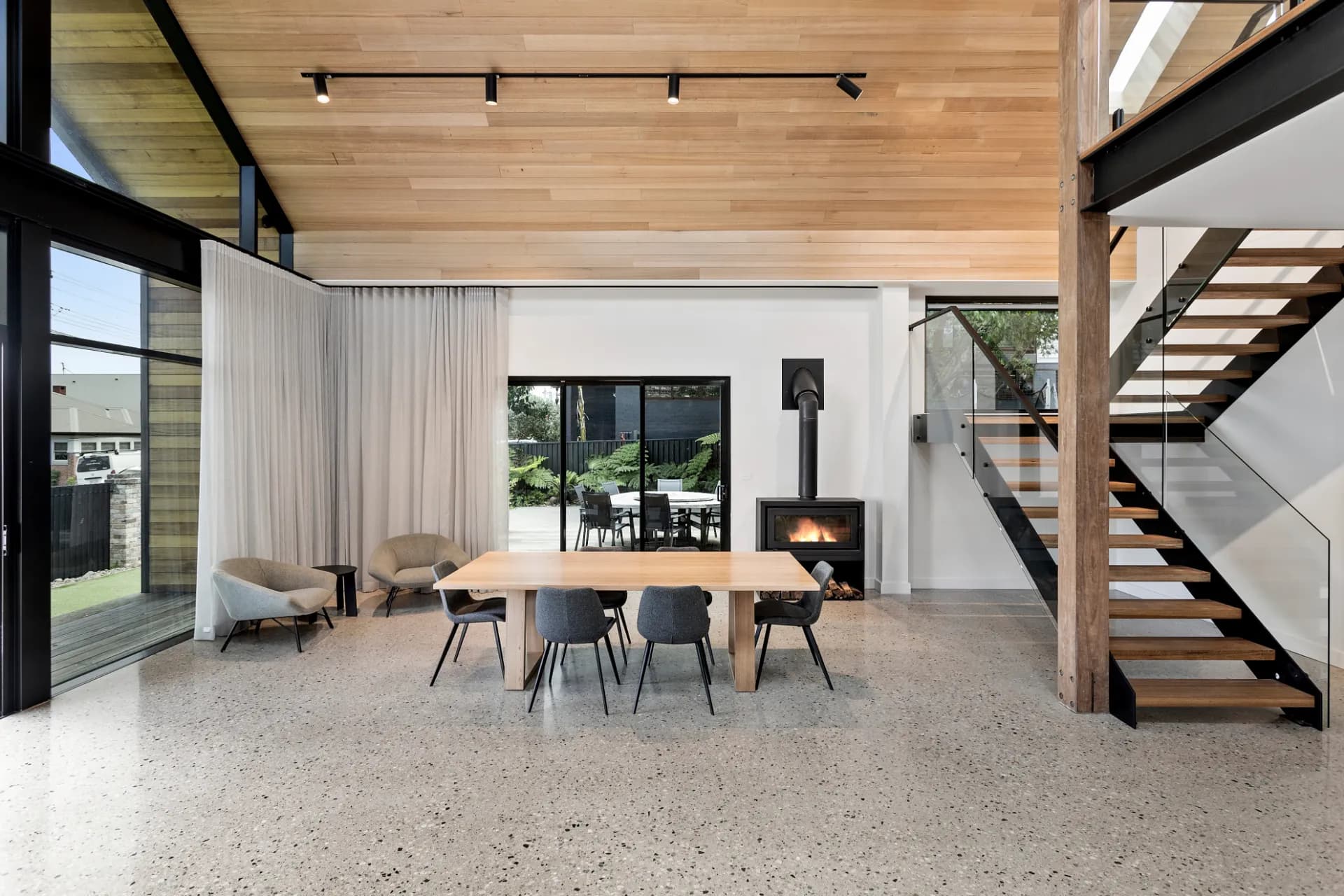 2 Campbell Street, Wollongong - Thumbnail 8