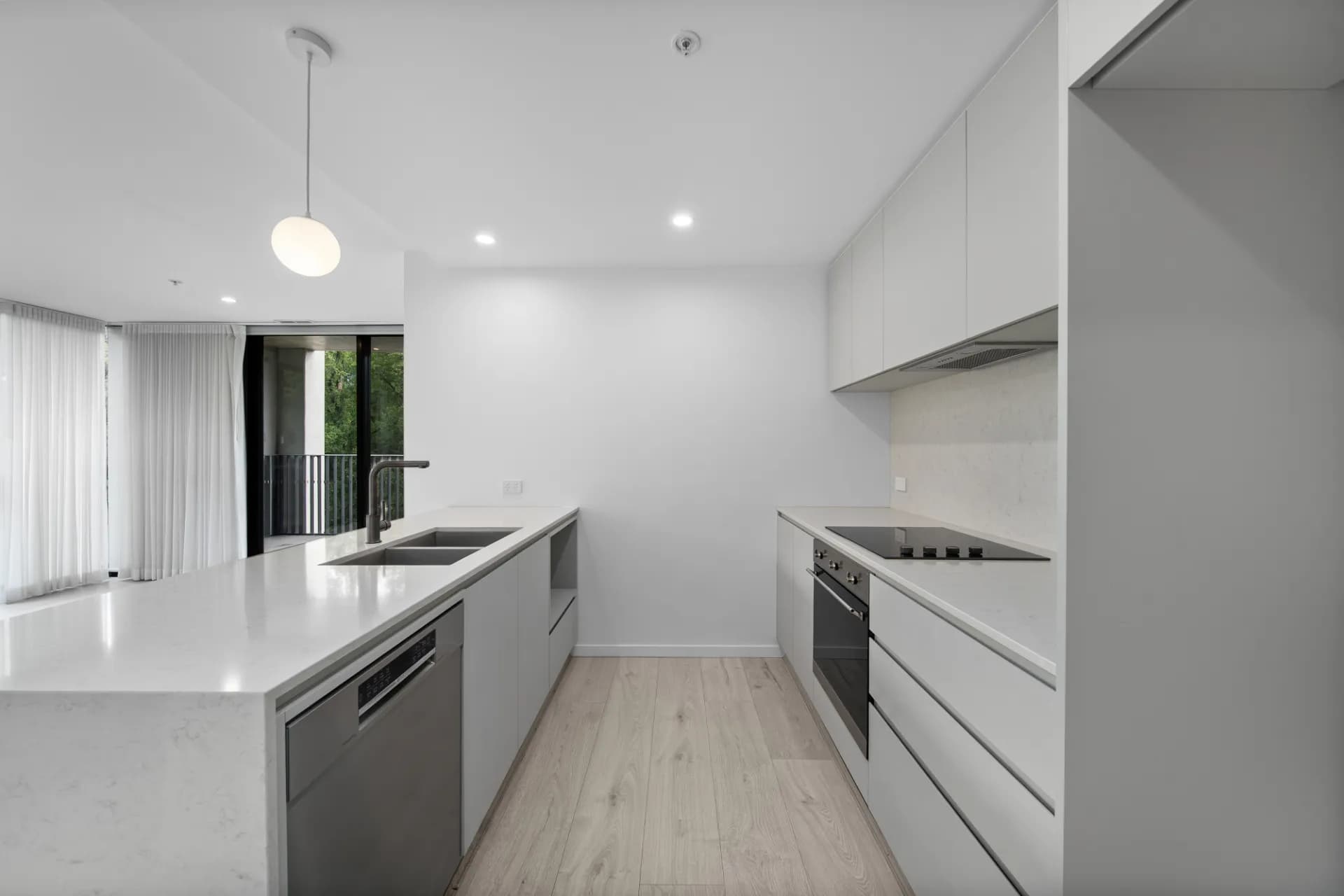 211/1 Boolee Street, Reid - Thumbnail 3
