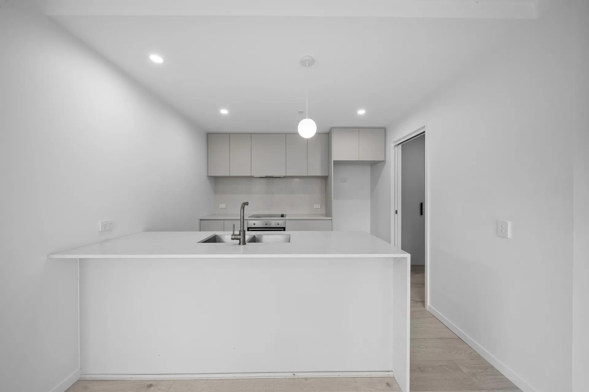 211/1 Boolee Street, Reid - Thumbnail 4