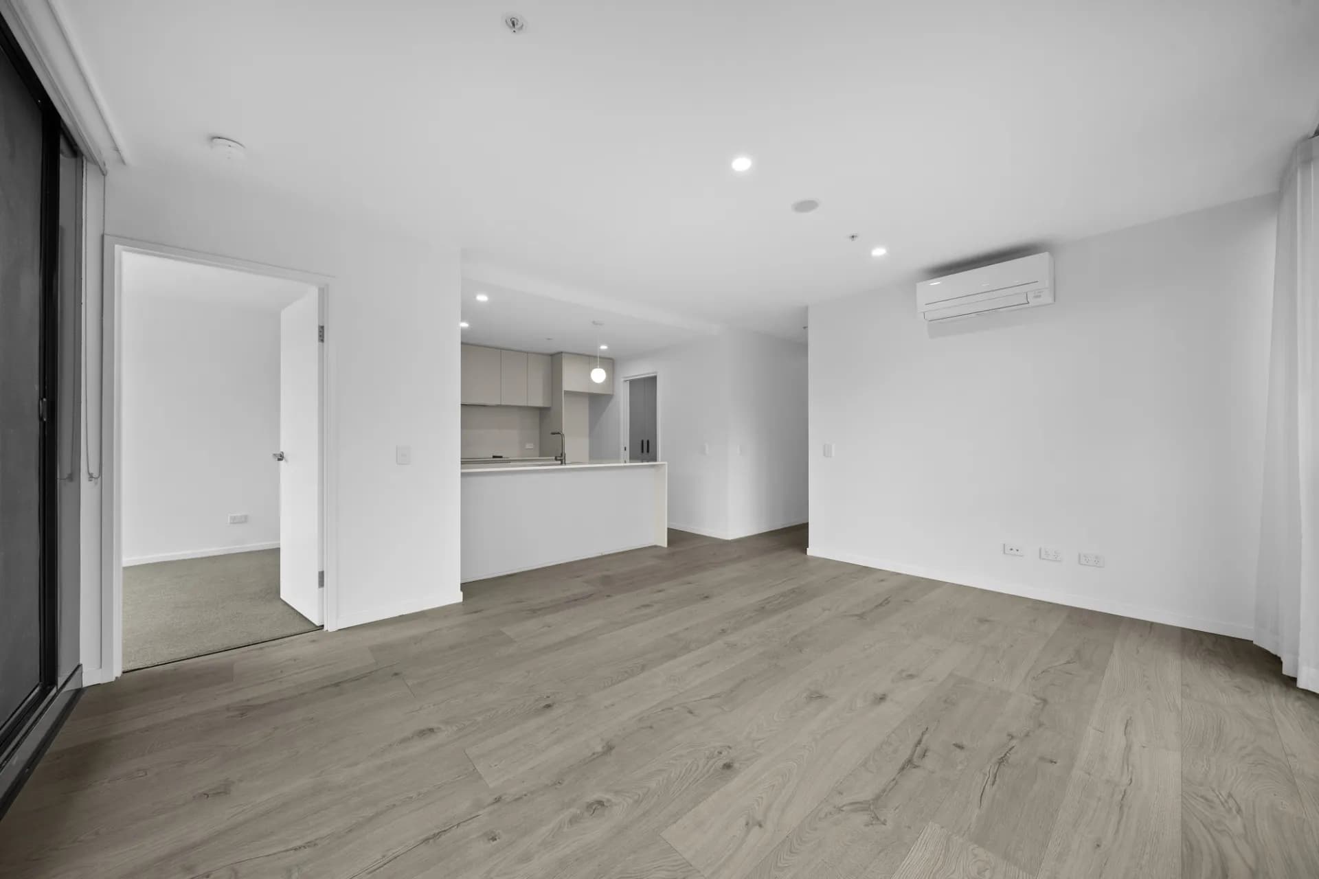 211/1 Boolee Street, Reid - Thumbnail 6