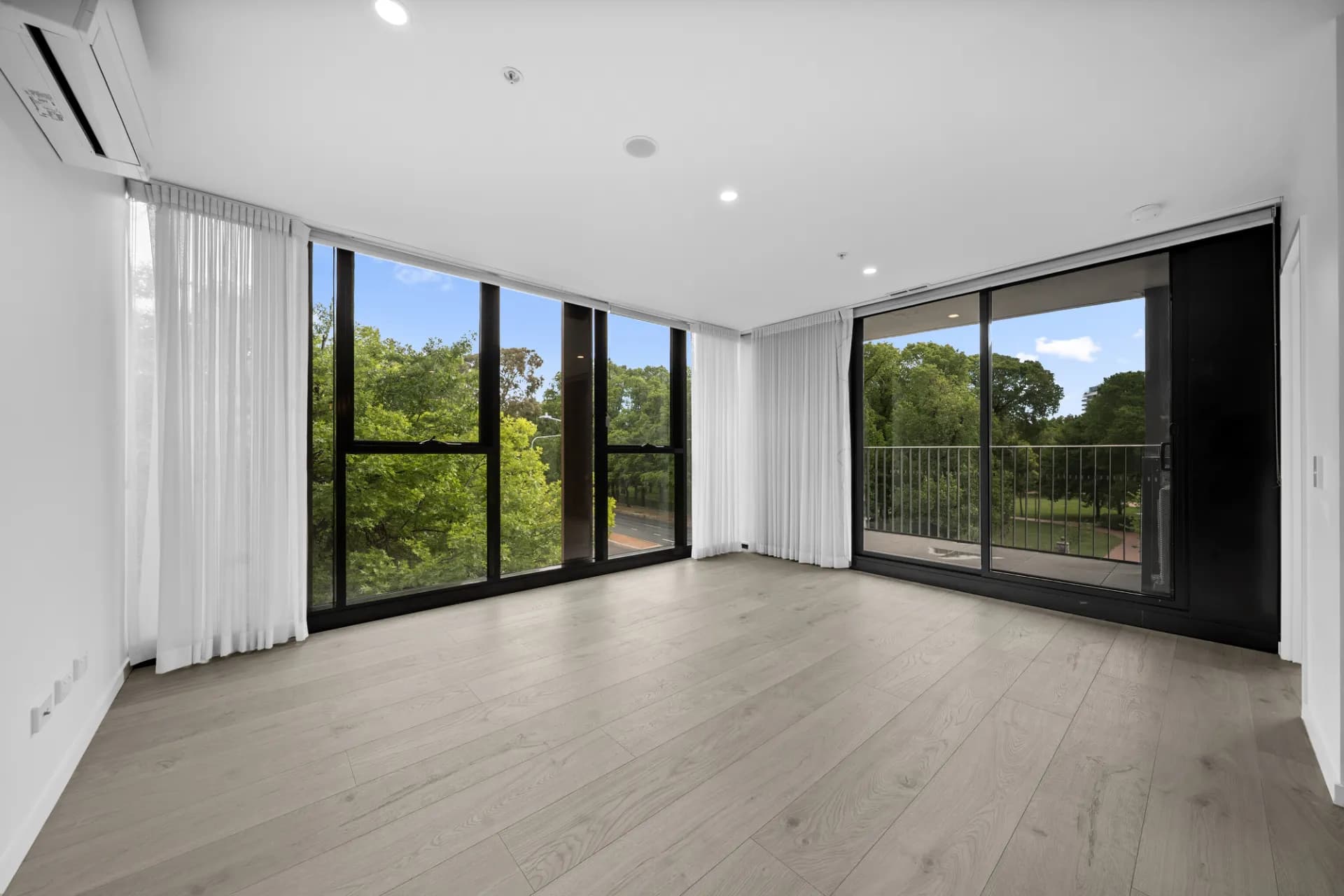 211/1 Boolee Street, Reid - Thumbnail 8