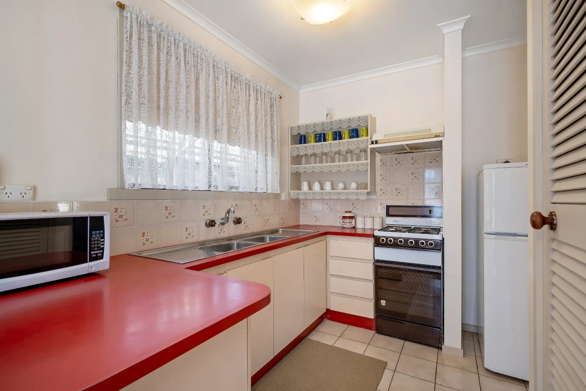 144 Spray Street, Rosebud., Rosebud - Thumbnail 3