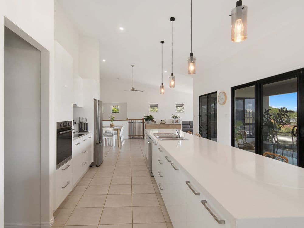 21 Highclare Court, LITTLE MOUNTAIN, QLD 4551, Little Mountain - Thumbnail 3
