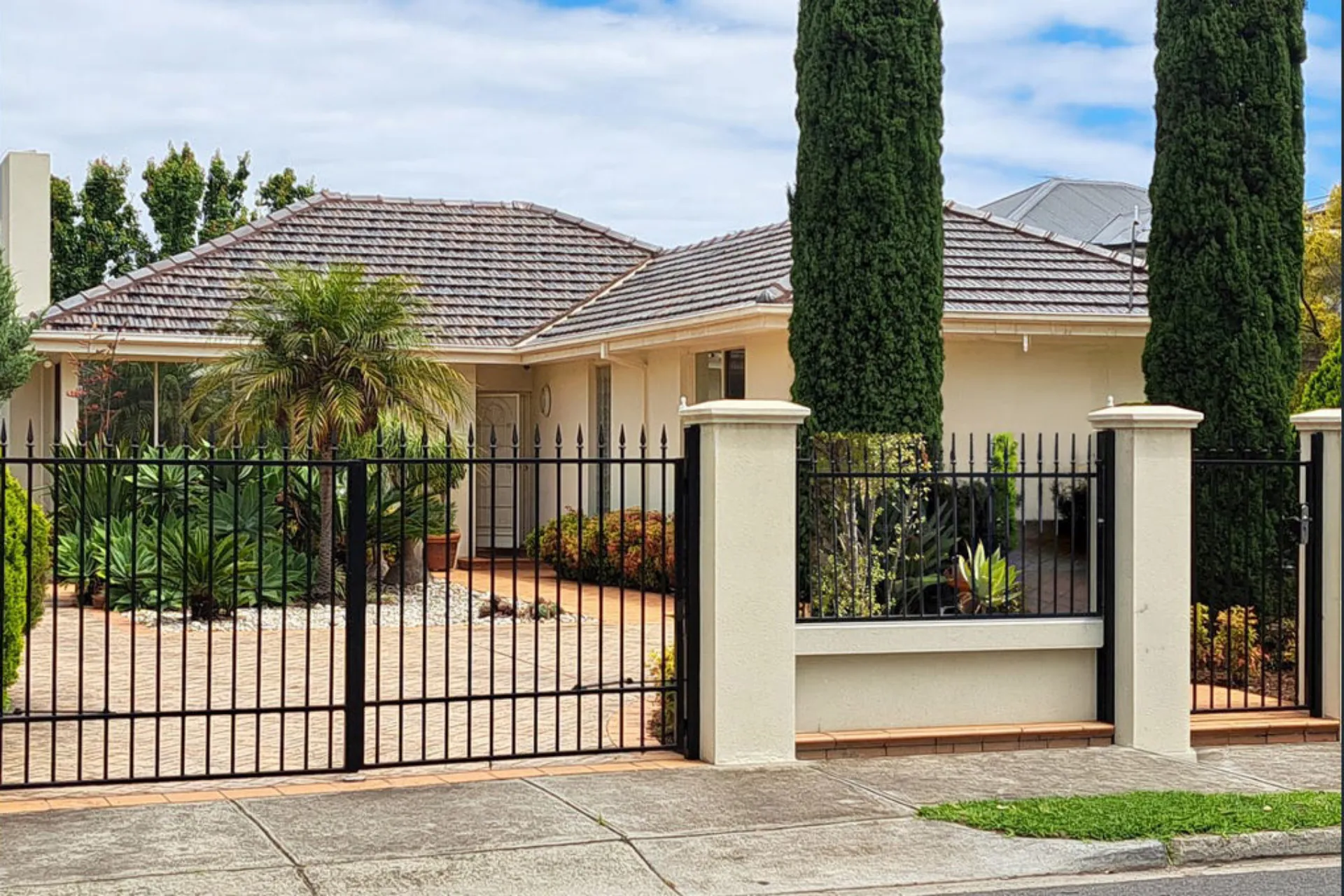 82 Fewster Road, Hampton - Thumbnail 3