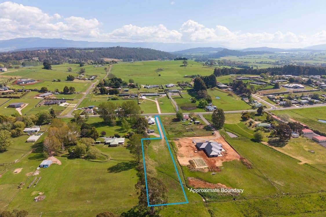 94a East Barrack Street, DELORAINE, TAS 7304, Deloraine - Thumbnail 2
