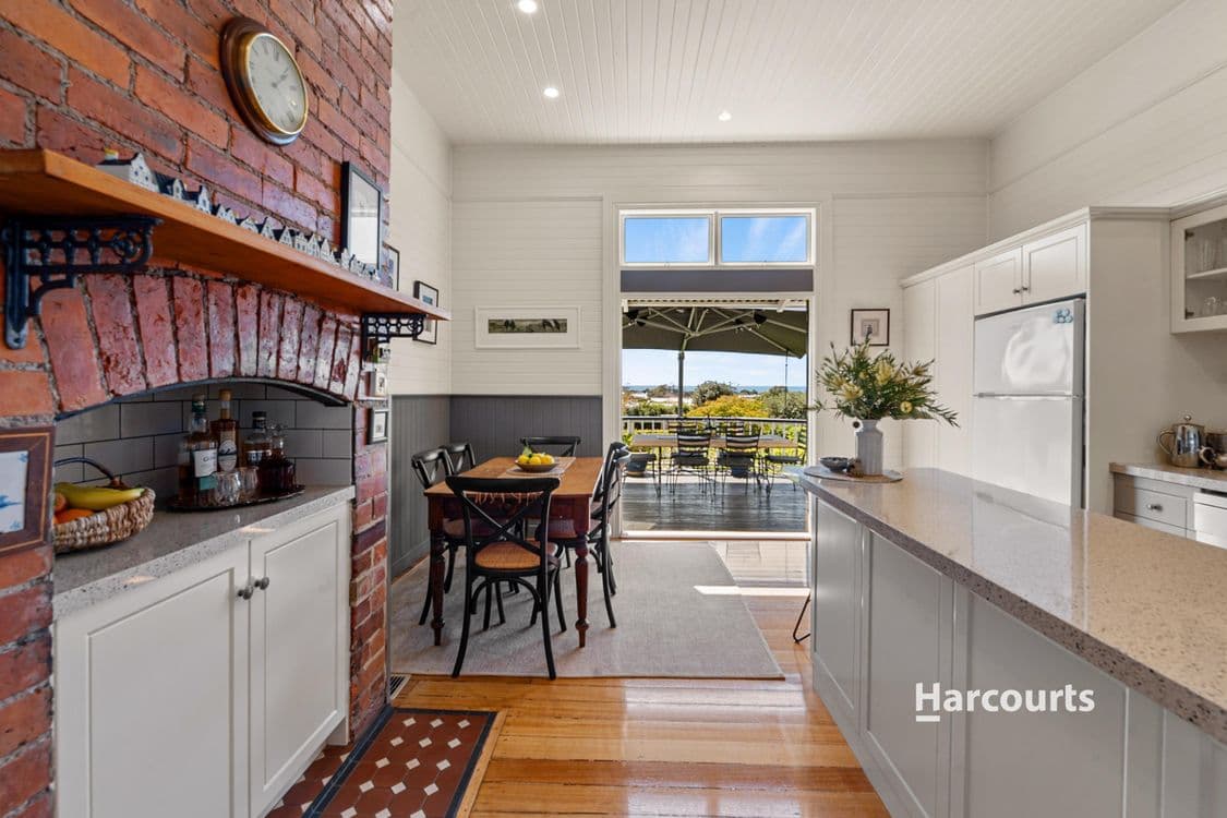 32 South Road, WEST ULVERSTONE, TAS 7315, West Ulverstone - Thumbnail 3