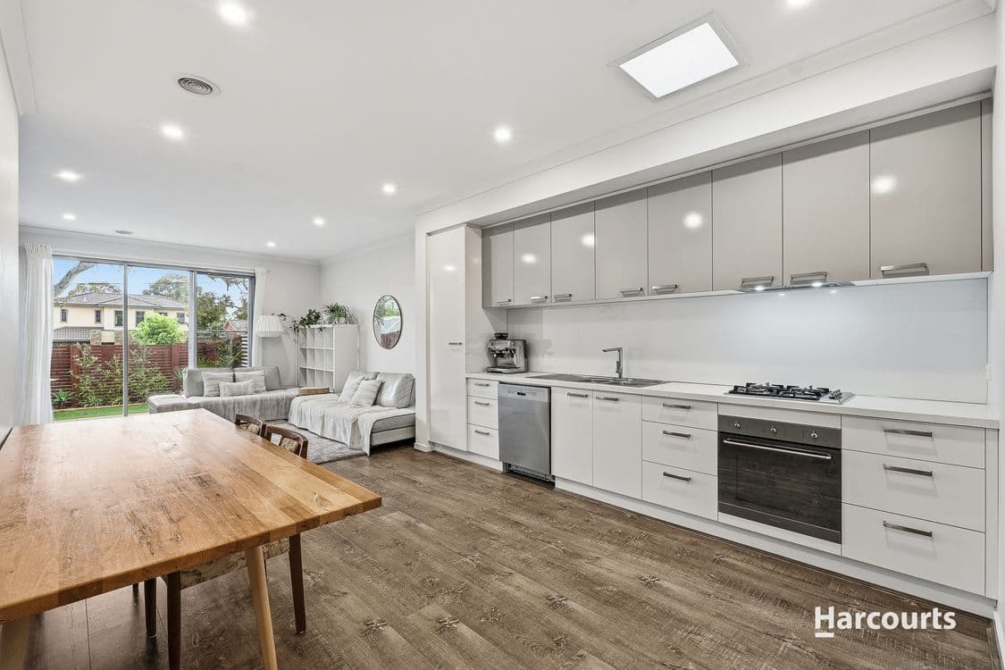 10 Baker Crescent, HEIDELBERG HEIGHTS, VIC 3081, Heidelberg Heights - Thumbnail 4