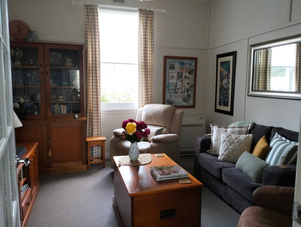 16 Dalmeny Street, ROSEBERY, TAS 7470, Rosebery - Thumbnail 4