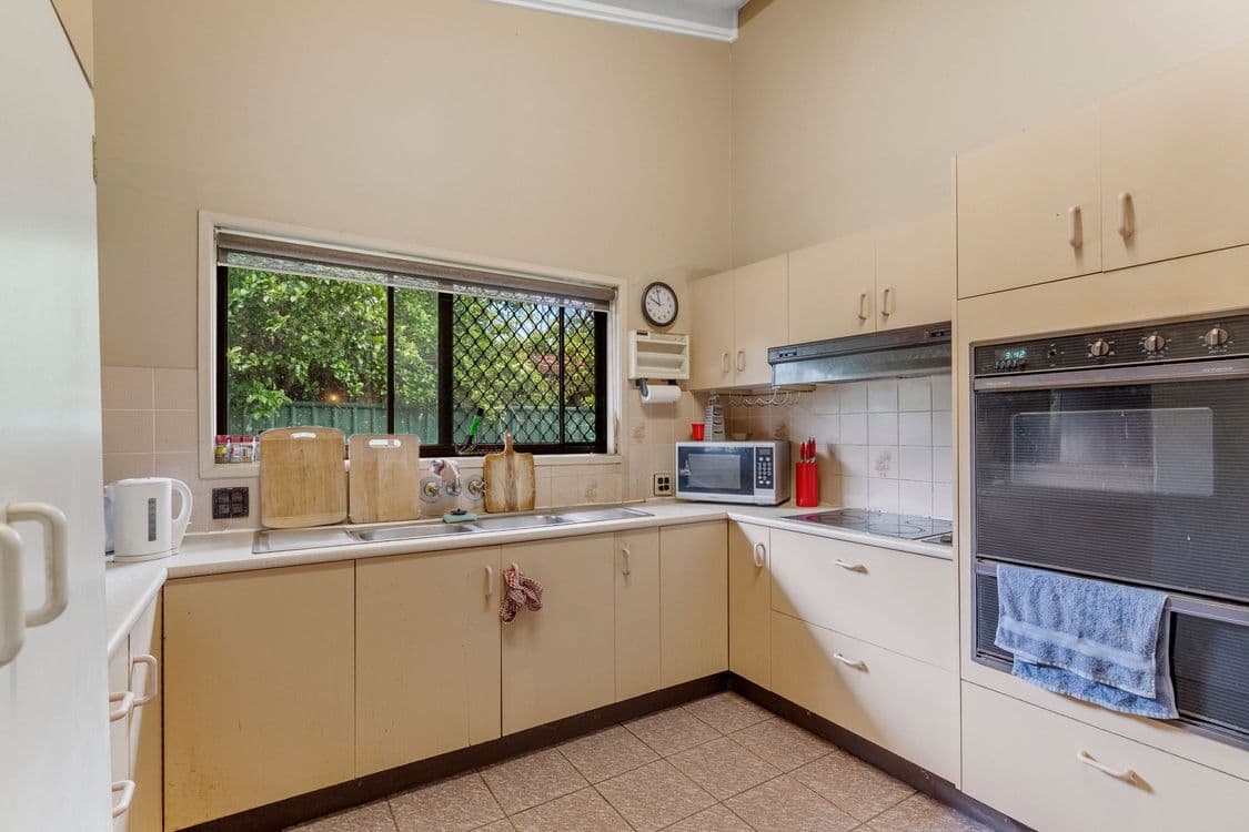 15 Glendevon Crescent, MOUNT WARREN PARK, QLD 4207, Mount Warren Park - Thumbnail 6