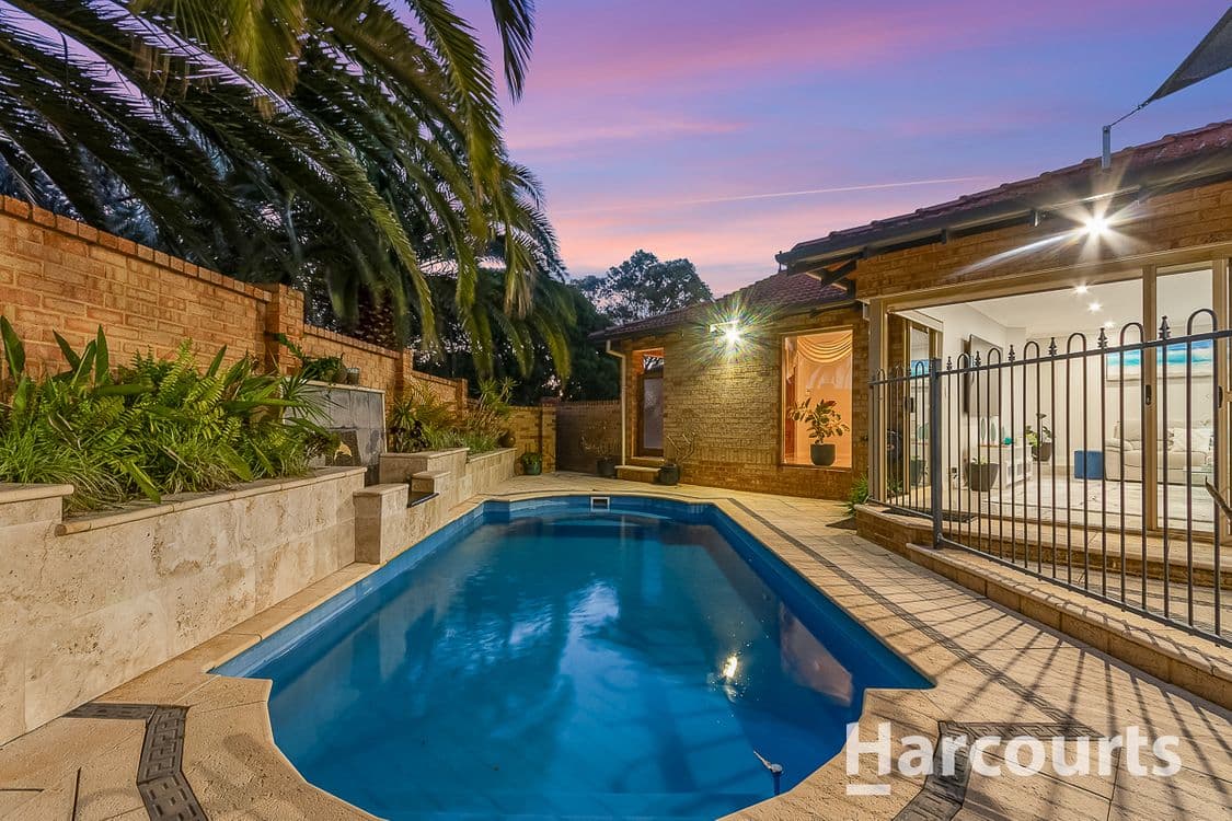 11 Landor Gardens, WOODVALE, WA 6026, Woodvale - Thumbnail 2