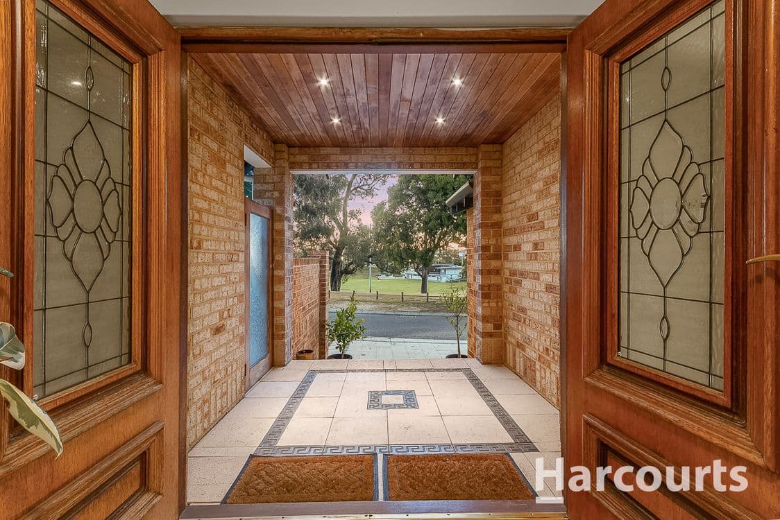 11 Landor Gardens, WOODVALE, WA 6026, Woodvale - Thumbnail 4