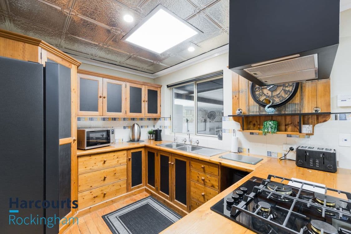 16 Farris Street, ROCKINGHAM, WA 6168, Rockingham - Thumbnail 4
