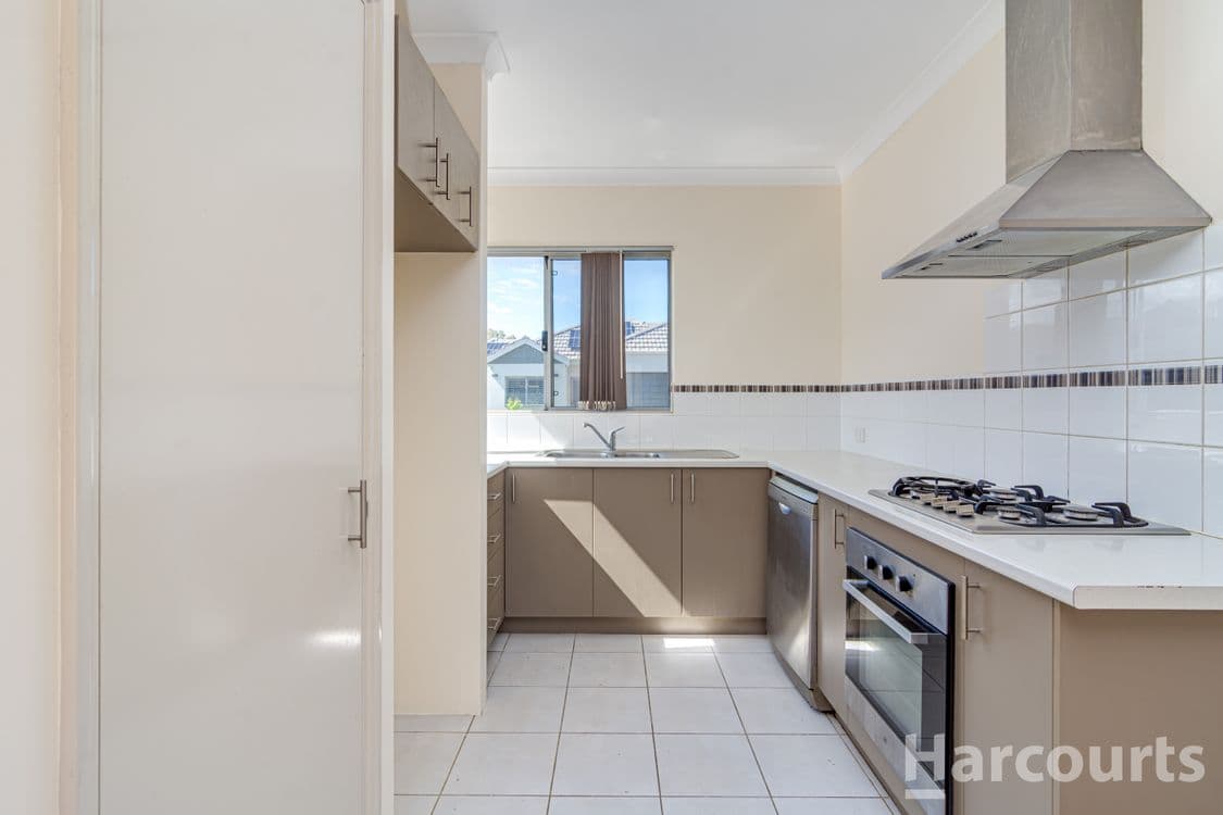 5 Denver Close, CURRAMBINE, WA 6028, Currambine - Thumbnail 3