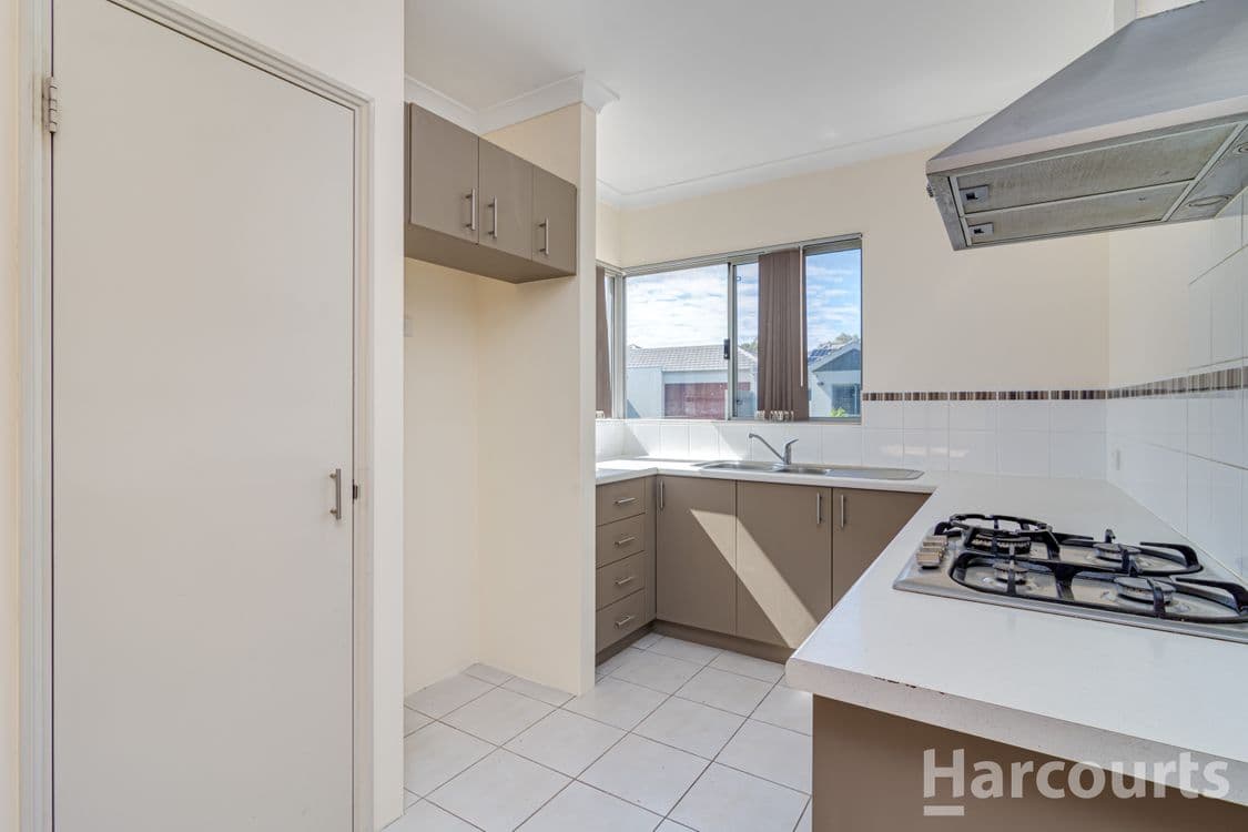 5 Denver Close, CURRAMBINE, WA 6028, Currambine - Thumbnail 4