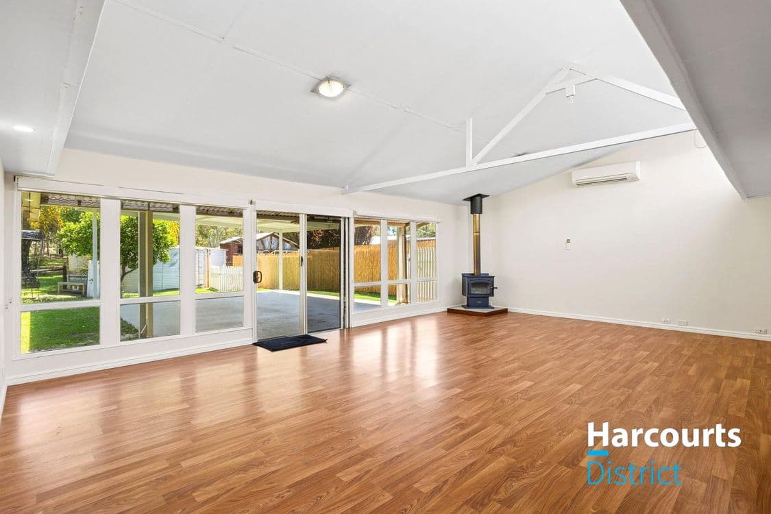 111 Robert Street, HENLEY BROOK, WA 6055, Henley Brook - Thumbnail 5