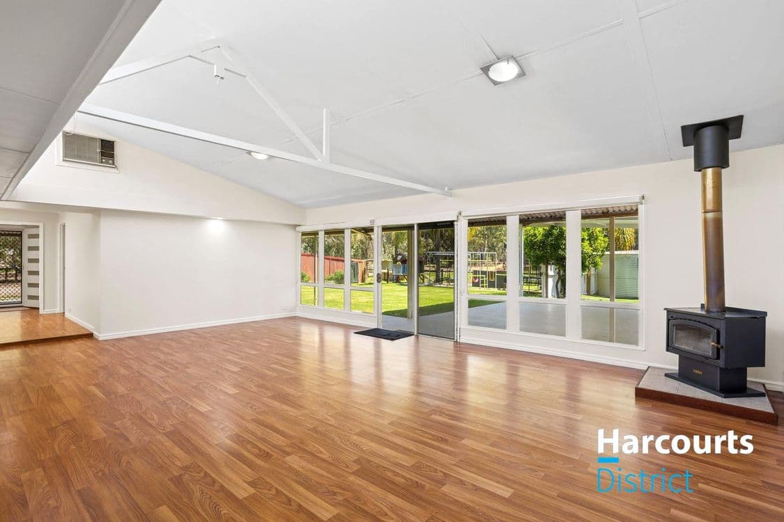 111 Robert Street, HENLEY BROOK, WA 6055, Henley Brook - Thumbnail 6