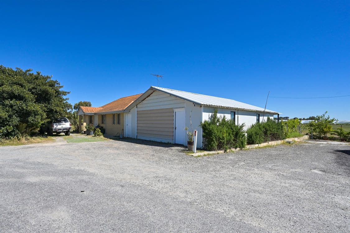 1769 Neaves Road, BULLSBROOK, WA 6084, Bullsbrook - Thumbnail 2