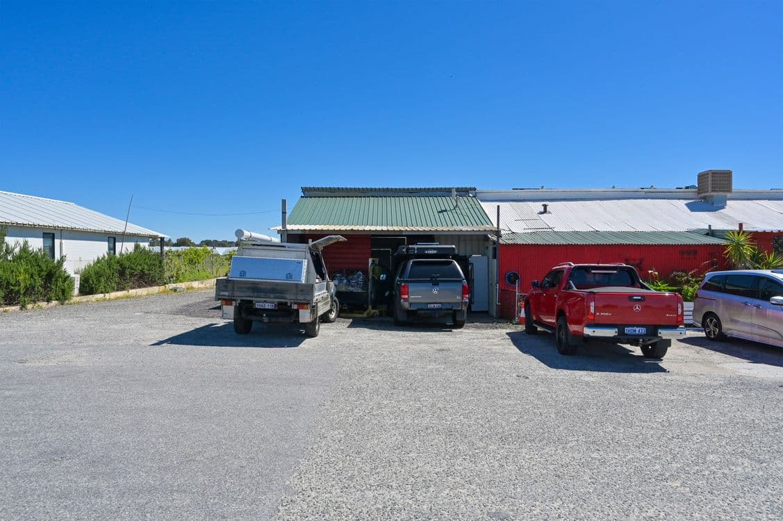 1769 Neaves Road, BULLSBROOK, WA 6084, Bullsbrook - Thumbnail 3