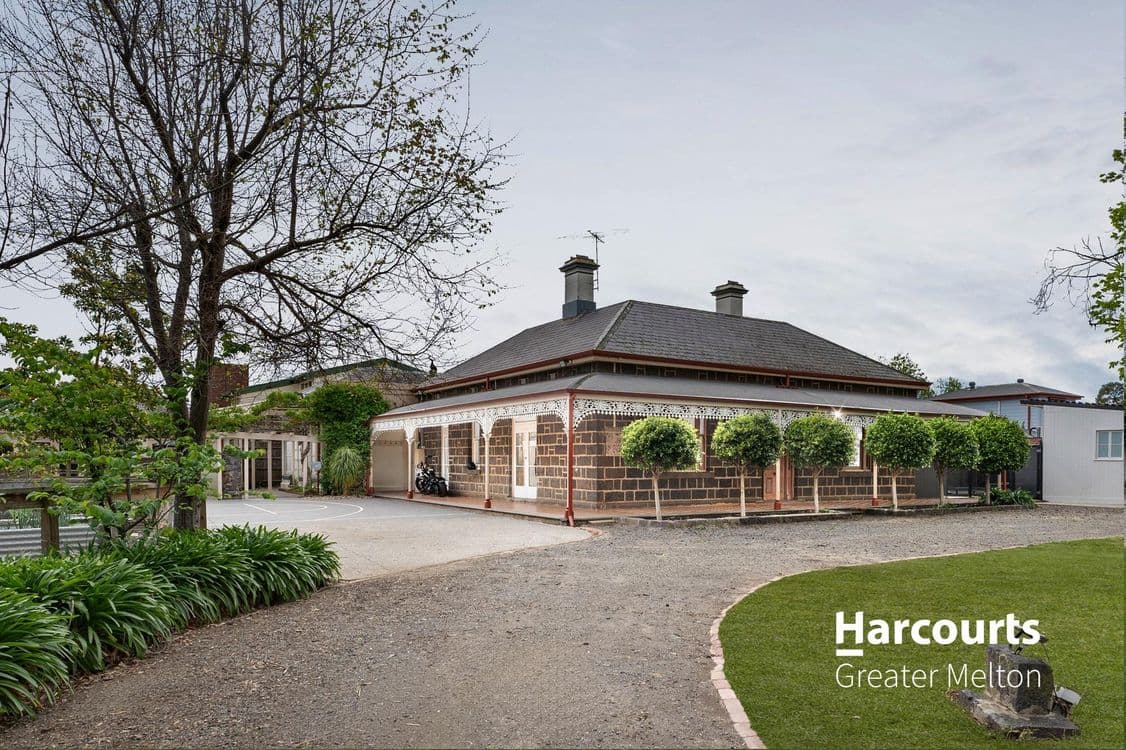 24 Ballan Road, WERRIBEE, VIC 3030, Werribee - Thumbnail 2