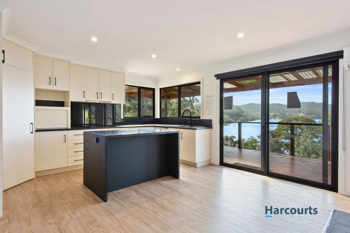 25 Lettes Bay Road, STRAHAN, TAS 7468, Strahan - Thumbnail 2