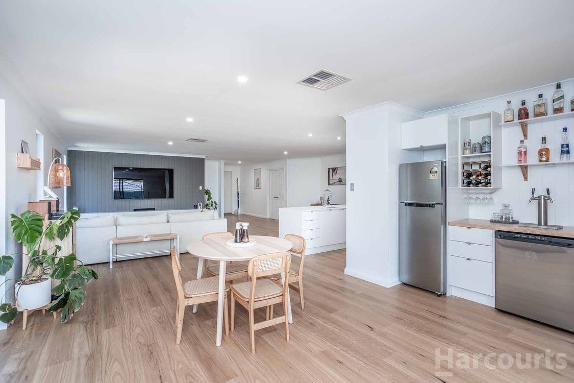 6 Bentham Turn, BANKSIA GROVE, WA 6031, Banksia Grove - Thumbnail 2
