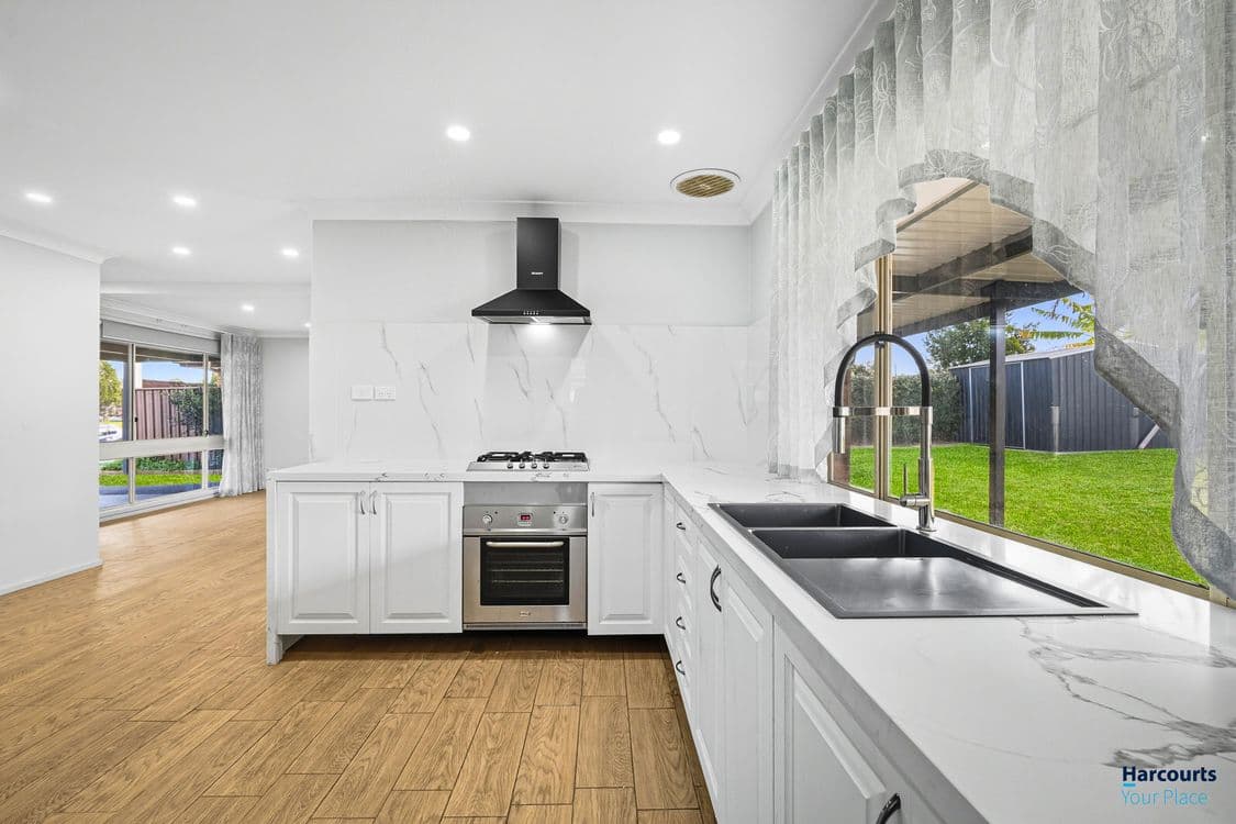 61 Buckwell Drive, HASSALL GROVE, NSW 2761, Hassall Grove - Thumbnail 2