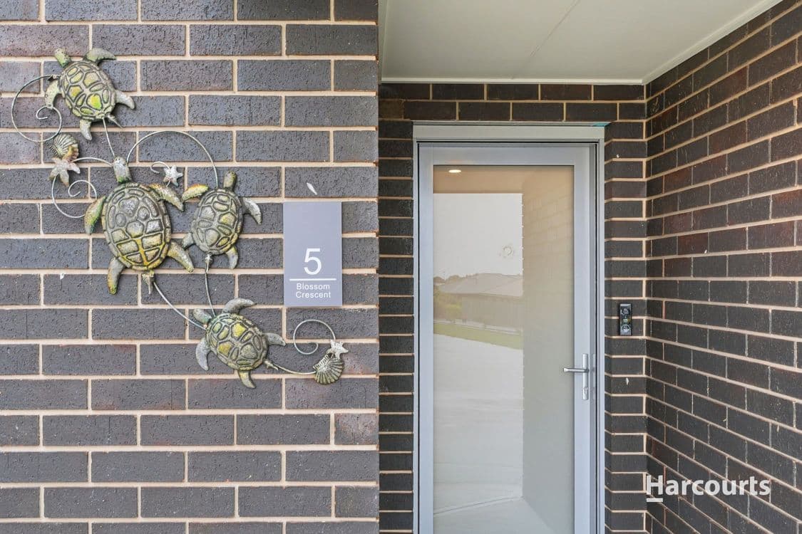 5 Blossom Crescent, CAMBRIDGE, TAS 7170, Cambridge - Thumbnail 2