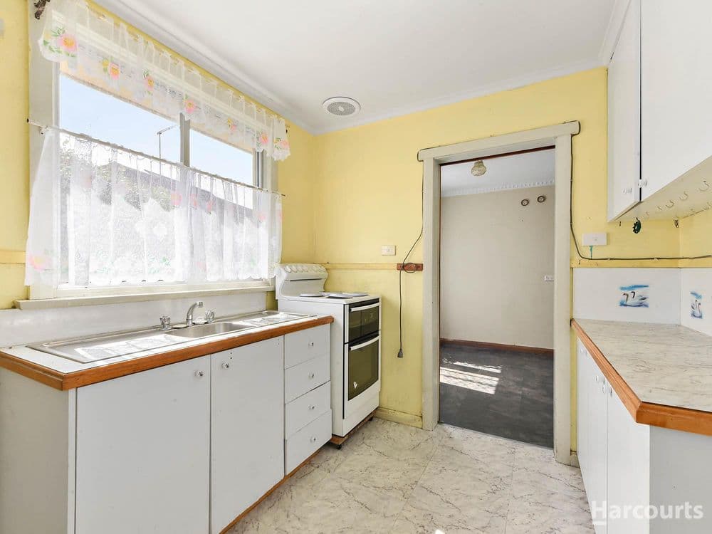 18 Parish Crescent, GEORGE TOWN, TAS 7253, George Town - Thumbnail 2