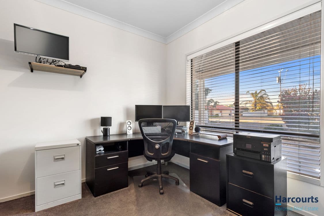 18 Angle Vale Road, ANGLE VALE, SA 5117, Angle Vale - Thumbnail 3