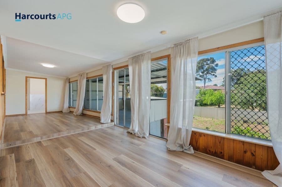 8 Swanstone Street, COLLIE, WA 6225, Collie - Thumbnail 5