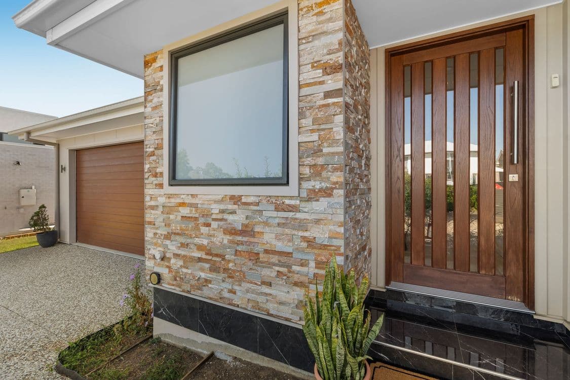 19 Waterhousia Crescent, BIRKDALE, QLD 4159, Birkdale - Thumbnail 2