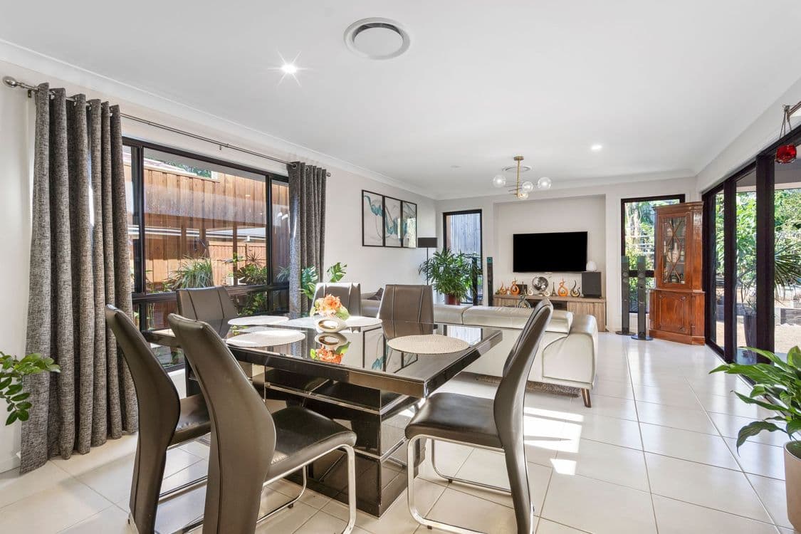 19 Waterhousia Crescent, BIRKDALE, QLD 4159, Birkdale - Thumbnail 4