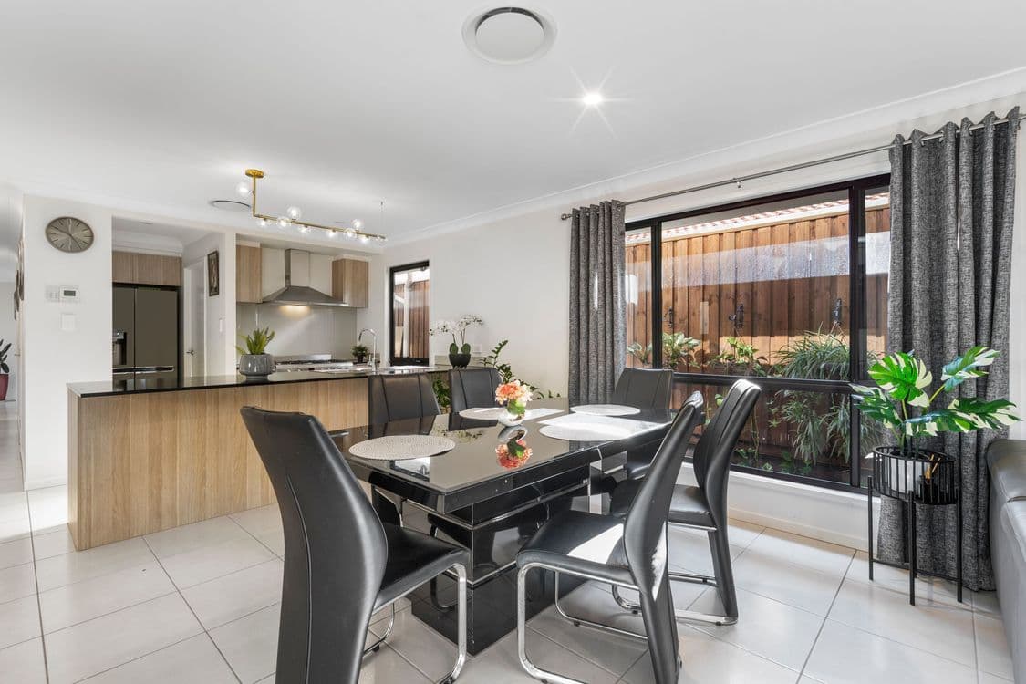 19 Waterhousia Crescent, BIRKDALE, QLD 4159, Birkdale - Thumbnail 8
