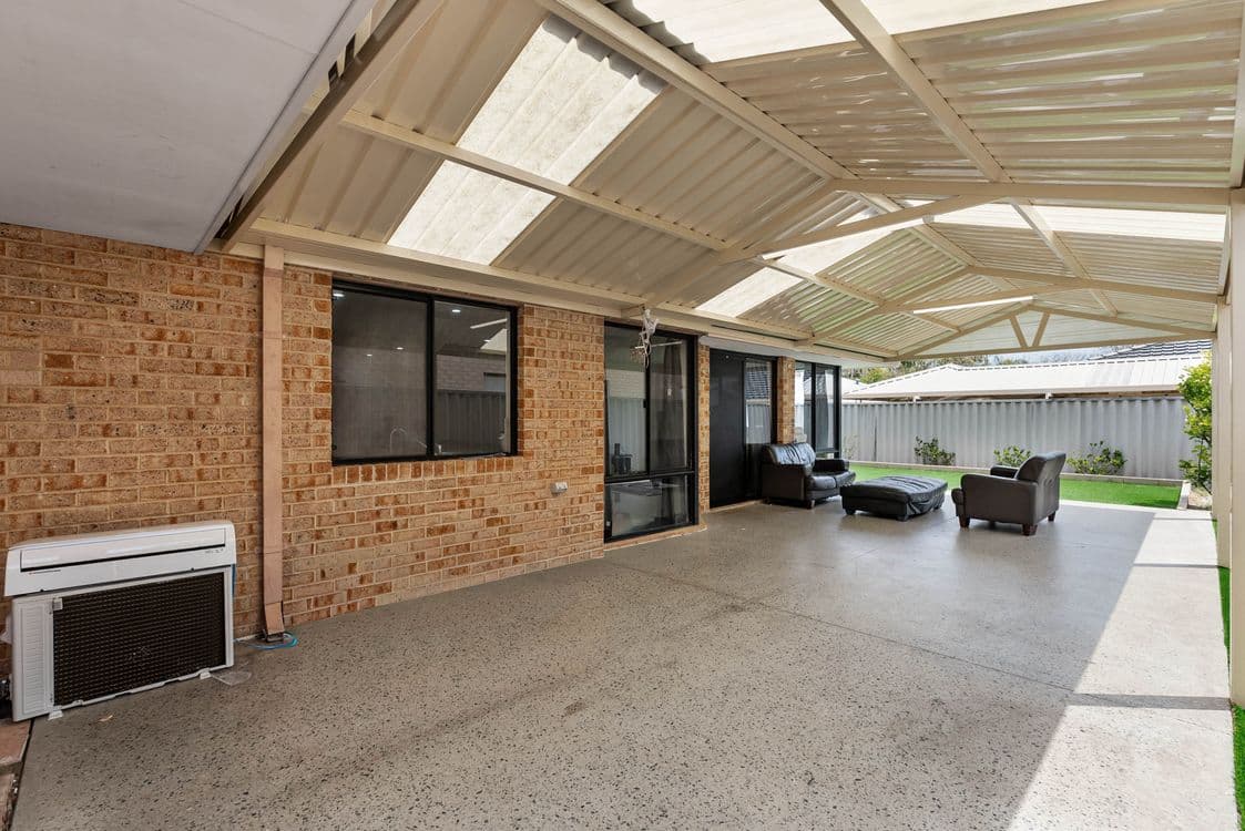 7 Daniel Drive, CANNING VALE, WA 6155, Canning Vale - Thumbnail 5