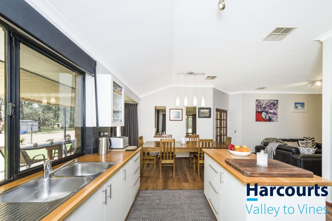 4 Little Bunning Road, GIDGEGANNUP, WA 6083, Gidgegannup - Thumbnail 6
