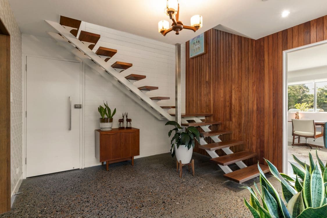 30 Dumbarton Drive, KENMORE, QLD 4069, Kenmore - Thumbnail 4