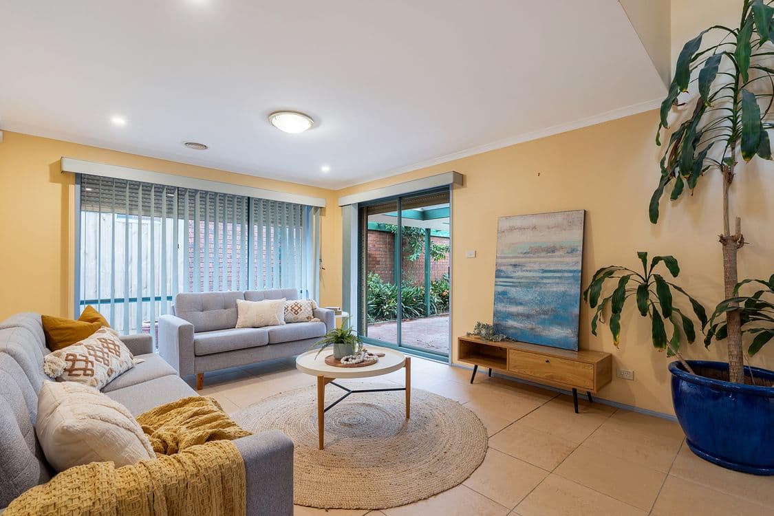 11 Addison Way, ROXBURGH PARK, VIC 3064, Roxburgh Park - Thumbnail 4