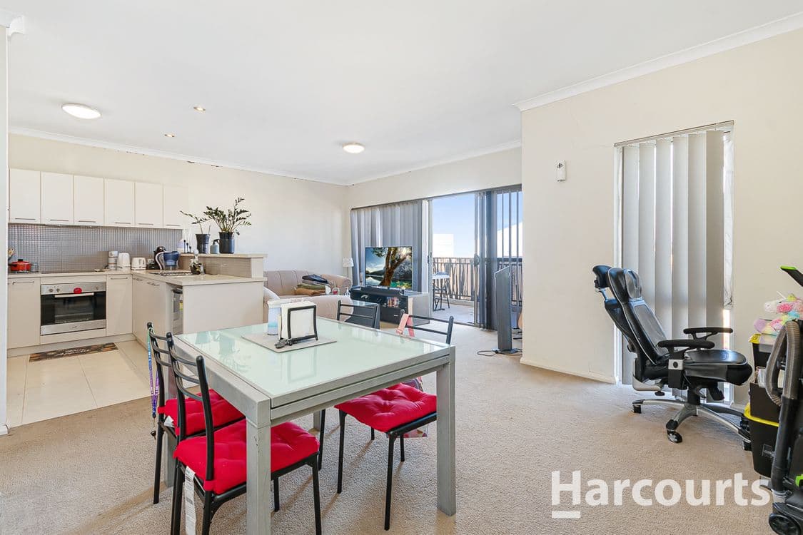 18/291 Ocean Keys Boulevard, CLARKSON, WA 6030, Clarkson - Thumbnail 2