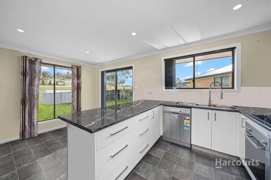 11 Ikram Court, OLD BEACH, TAS 7017, Old Beach - Thumbnail 3